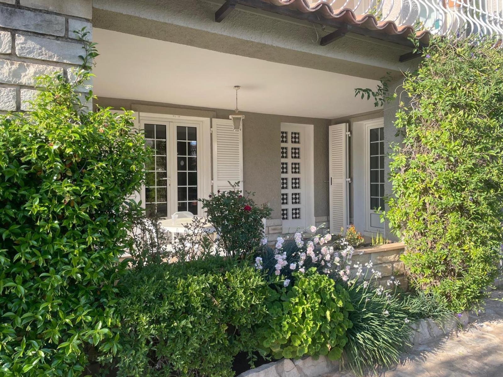 T2 En Rez De Villa Sanary-sur-Mer Bagian luar foto